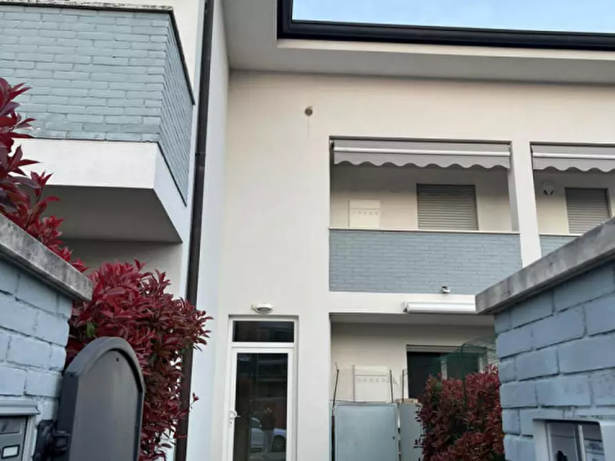 Immagine 14 di Appartamento in vendita  in Via Don Luigi Orione a Santa Maria Di Sala