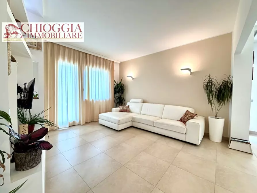 Immagine 5 di Appartamento in vendita  in Via C. Colombo a Chioggia