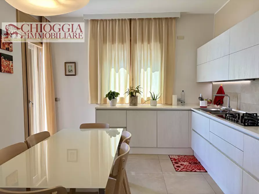 Immagine 9 di Appartamento in vendita  in Via C. Colombo a Chioggia