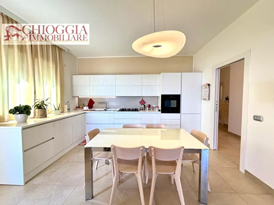 Immagine 10 di Appartamento in vendita  in Via C. Colombo a Chioggia