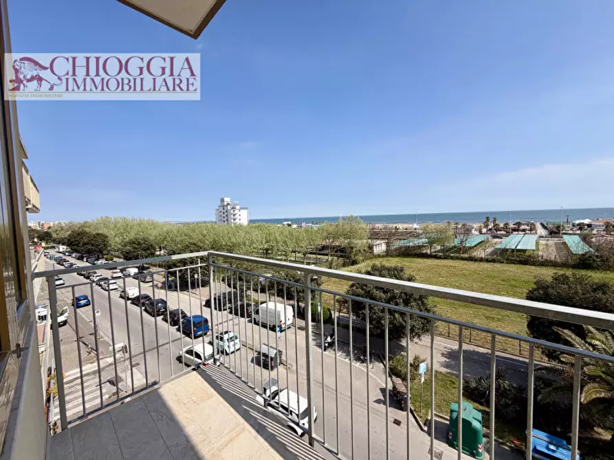 Immagine 15 di Appartamento in vendita  in Via C. Colombo a Chioggia