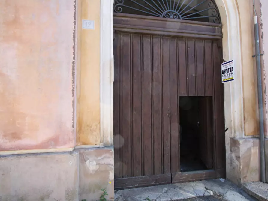 Immagine 2 di Negozio in affitto  in Via Roma a Matino