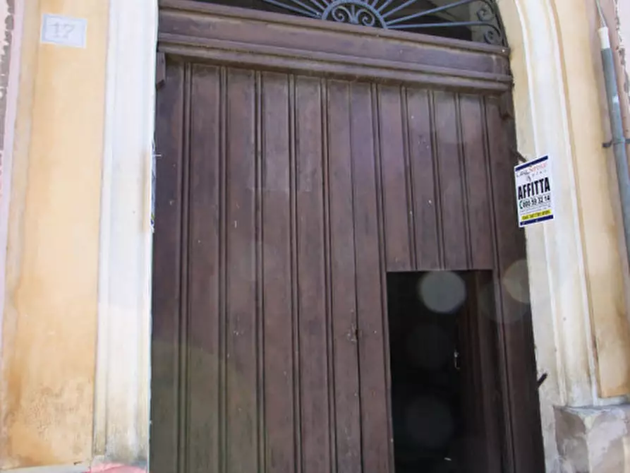 Immagine 3 di Negozio in affitto  in Via Roma a Matino