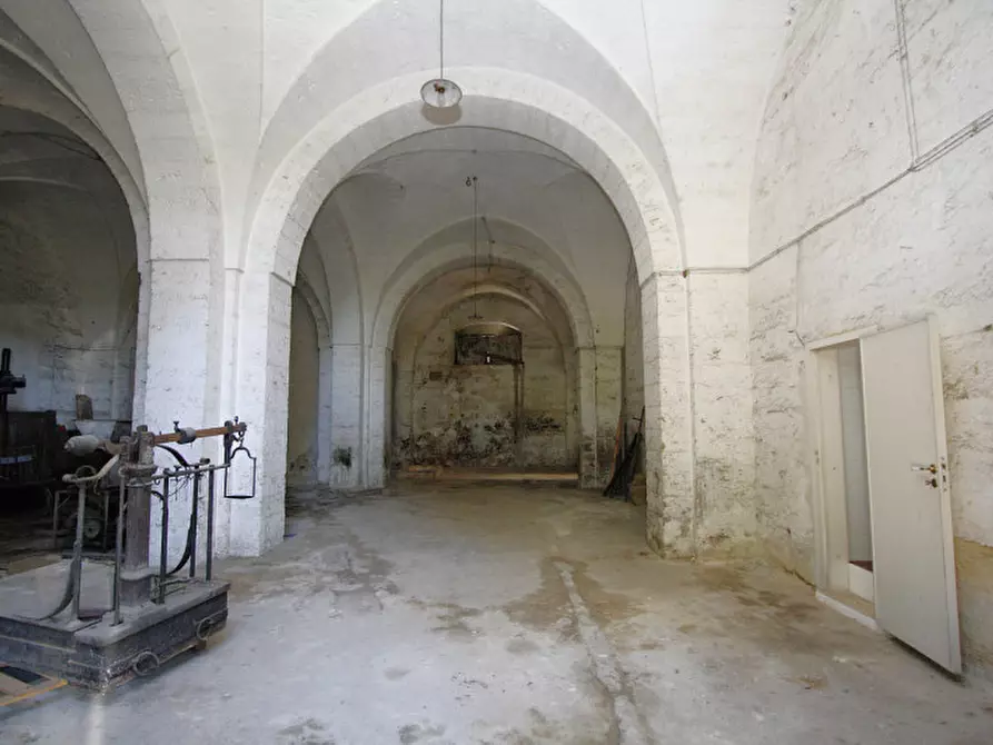 Immagine 10 di Negozio in affitto  in Via Roma a Matino