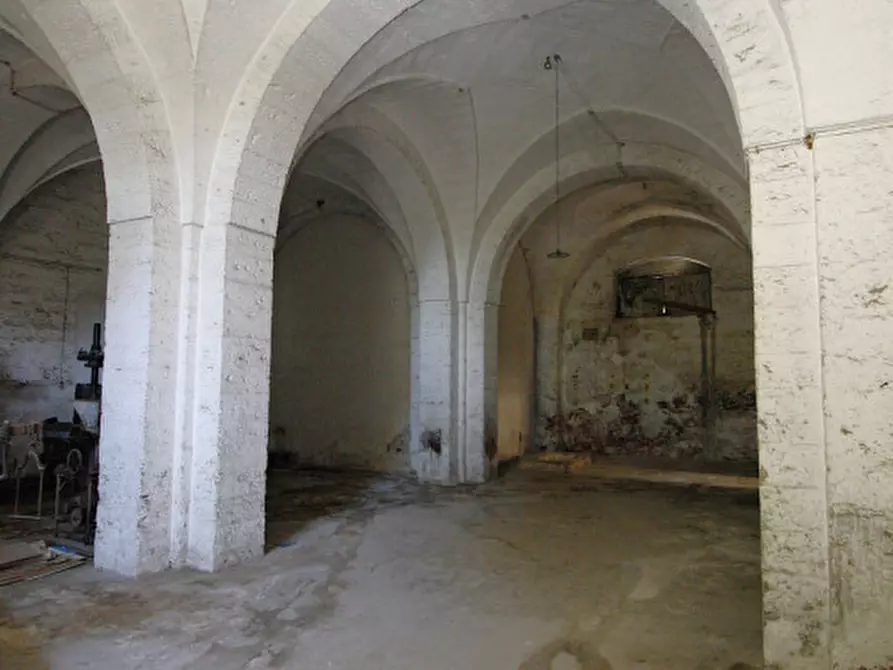 Immagine 12 di Negozio in affitto  in Via Roma a Matino