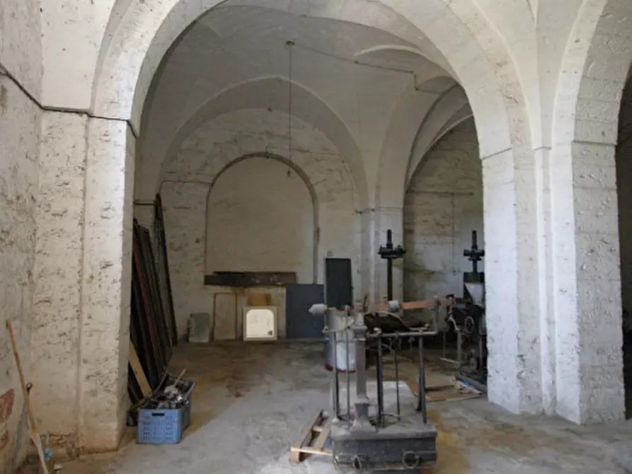 Immagine 13 di Negozio in affitto  in Via Roma a Matino