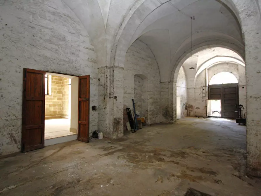 Immagine 17 di Negozio in affitto  in Via Roma a Matino