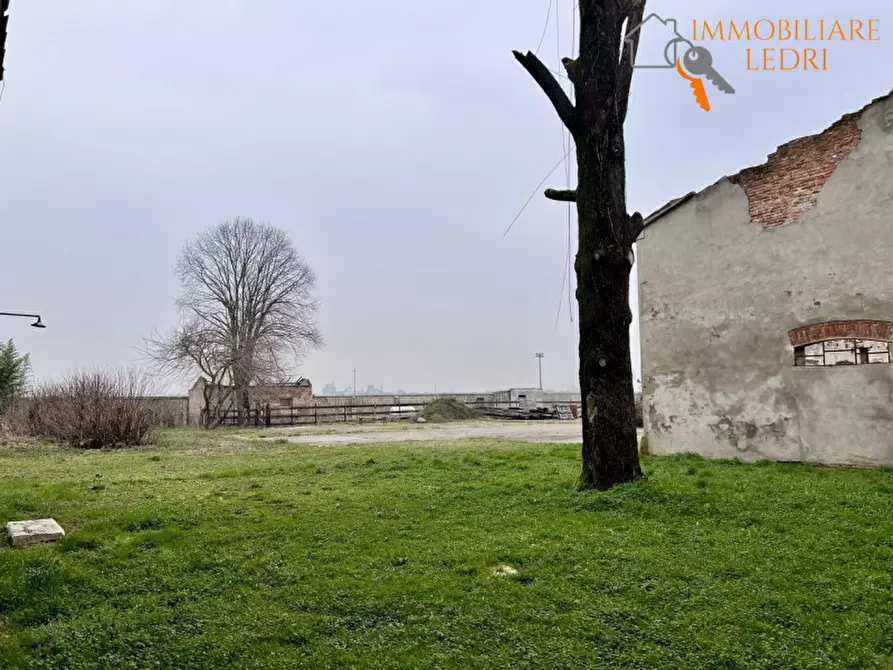 Immagine 33 di Villa in vendita  in via Legnago a Verona