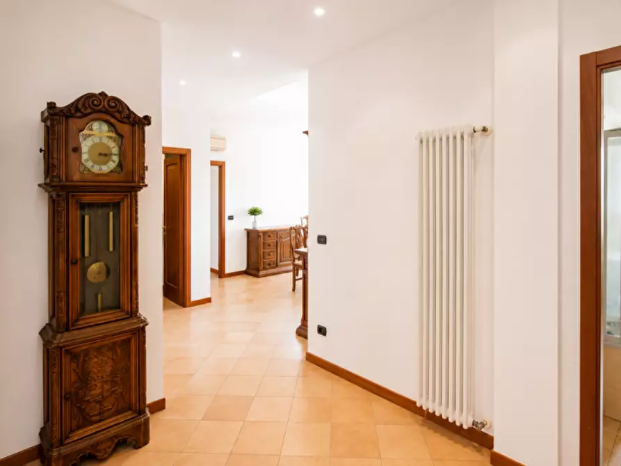Immagine 4 di Appartamento in vendita  in CORSO VENEZIA 19 a Verona