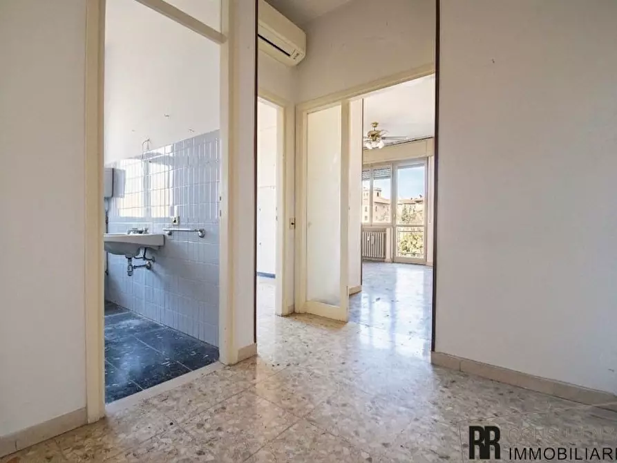 Immagine 1 di Appartamento in vendita  in Via Elena Da Persico a Verona
