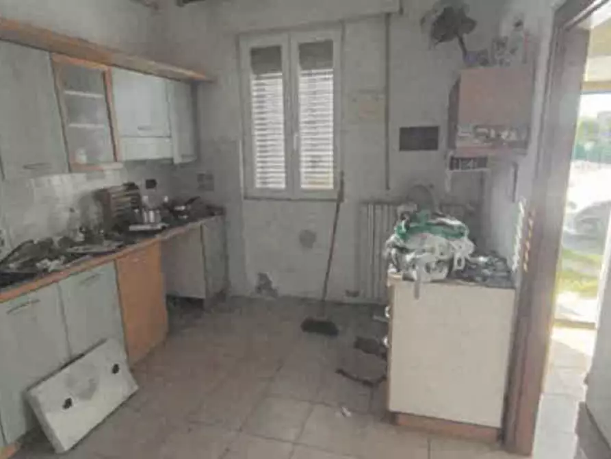 Immagine 2 di Casa indipendente in vendita  in Via Vignoli 8, 21040 Jerago con Orago Varese a Jerago Con Orago