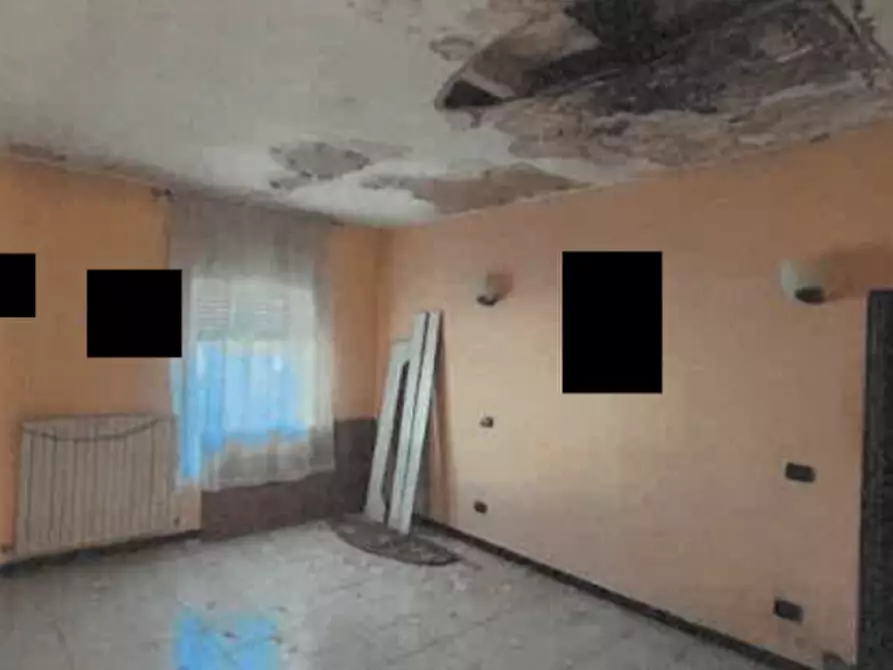 Immagine 7 di Casa indipendente in vendita  in Via Vignoli 8, 21040 Jerago con Orago Varese a Jerago Con Orago