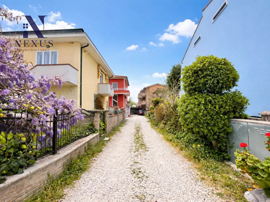 Immagine 27 di Appartamento in vendita  a Mondolfo