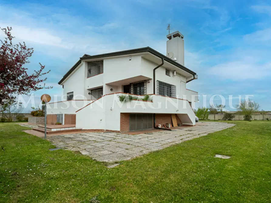 Immagine 36 di Villa in vendita  in Via Possessione Grande a Riva Del Po