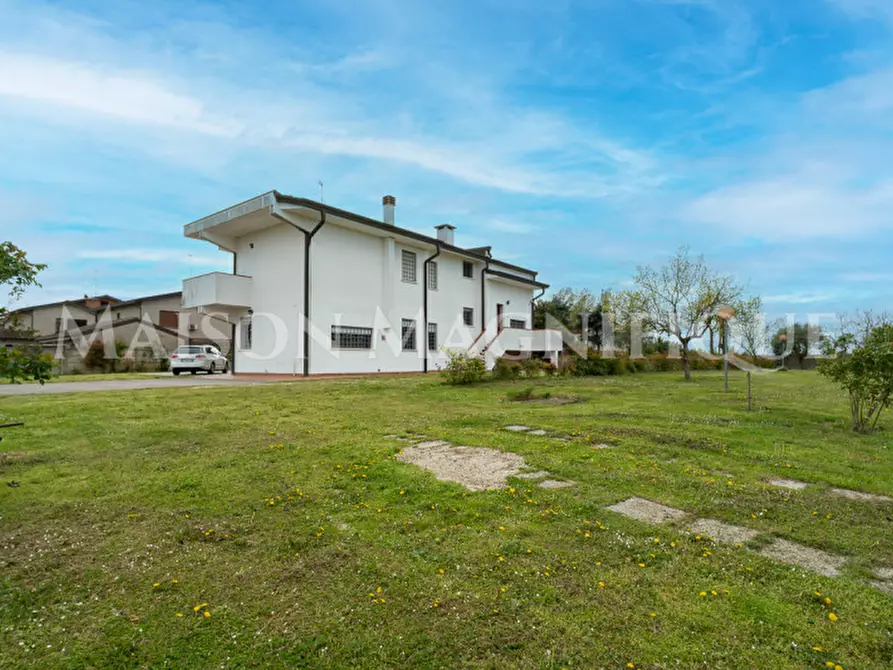 Immagine 37 di Villa in vendita  in Via Possessione Grande a Riva Del Po