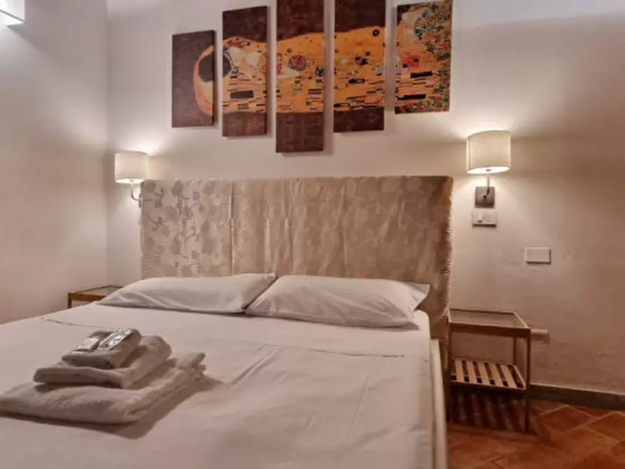 Immagine 4 di Appartamento in vendita  in PIAZZA DELLA PASSERA a Firenze