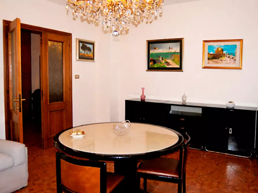 Immagine 4 di Appartamento in vendita  in Largo Somalia a Roma