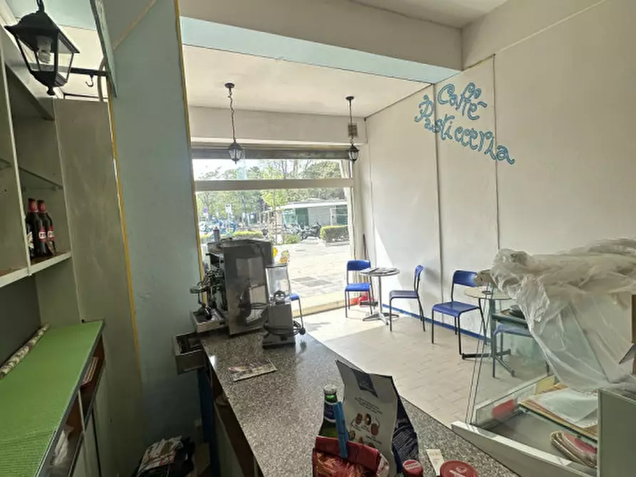 Immagine 7 di Negozio in affitto  in Viale Forlì 39 a Cervia