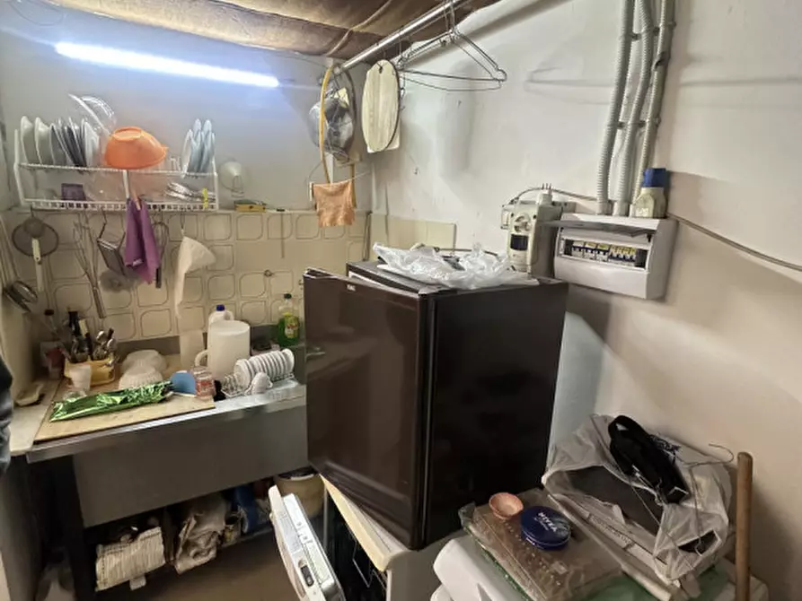 Immagine 11 di Negozio in affitto  in Viale Forlì 39 a Cervia