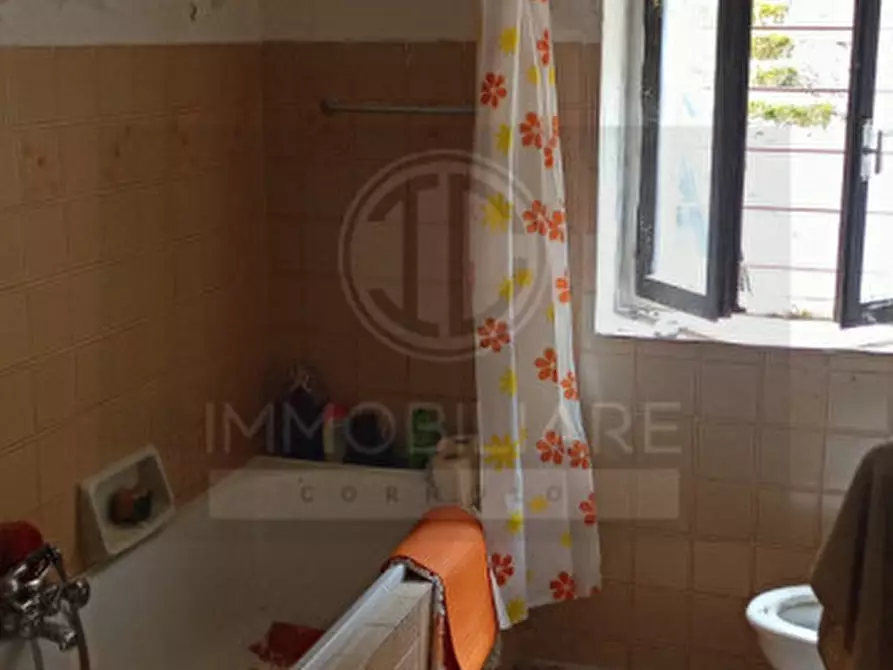 Immagine 11 di Villetta a schiera in vendita  a Laghi