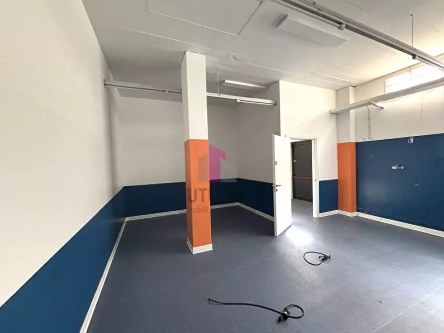 Immagine 16 di Capannone industriale in affitto  in Via del Santo a Limena