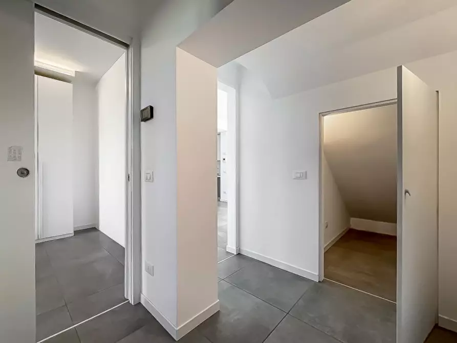 Immagine 10 di Appartamento in vendita  in Via Don Battista Gardi 19 a Sotto Il Monte Giovanni Xxiii