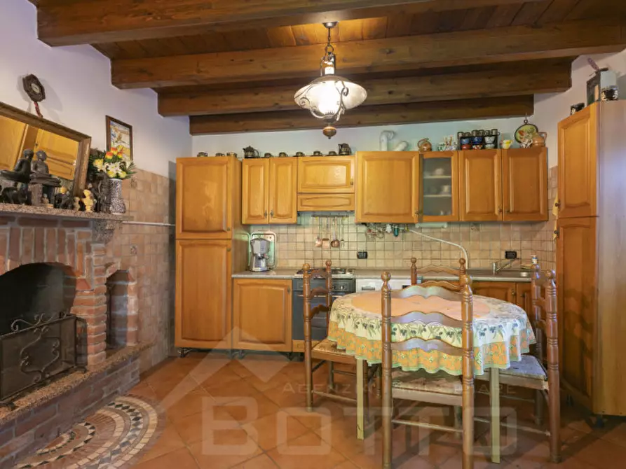 Immagine 5 di Casa indipendente in vendita  in Cascina Convento a Borgomanero
