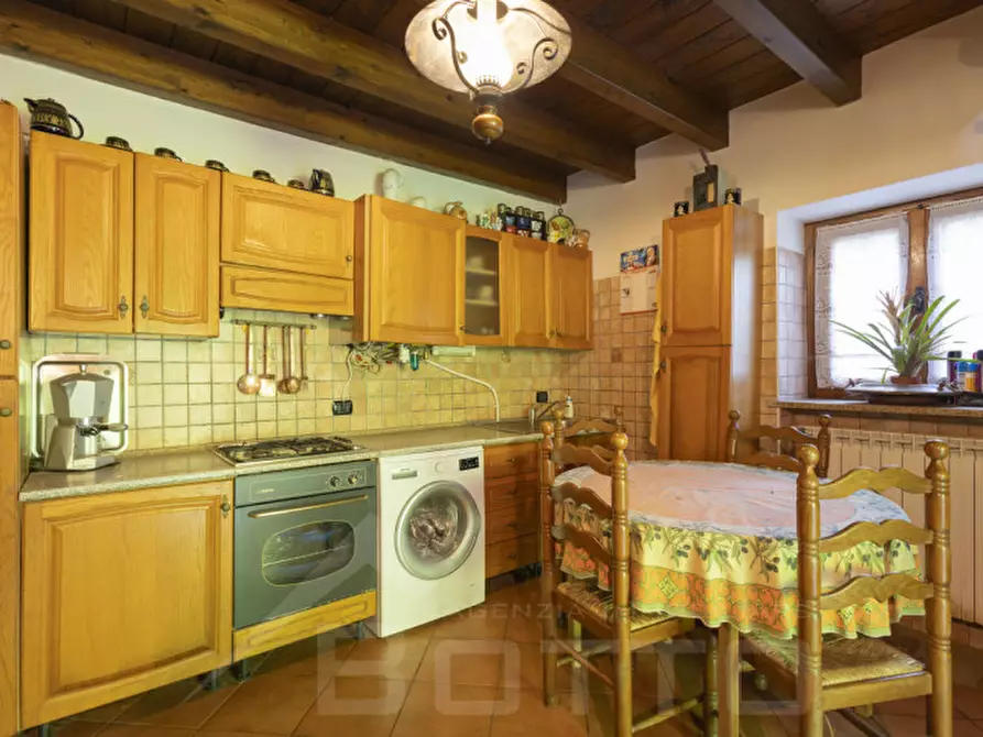 Immagine 6 di Casa indipendente in vendita  in Cascina Convento a Borgomanero
