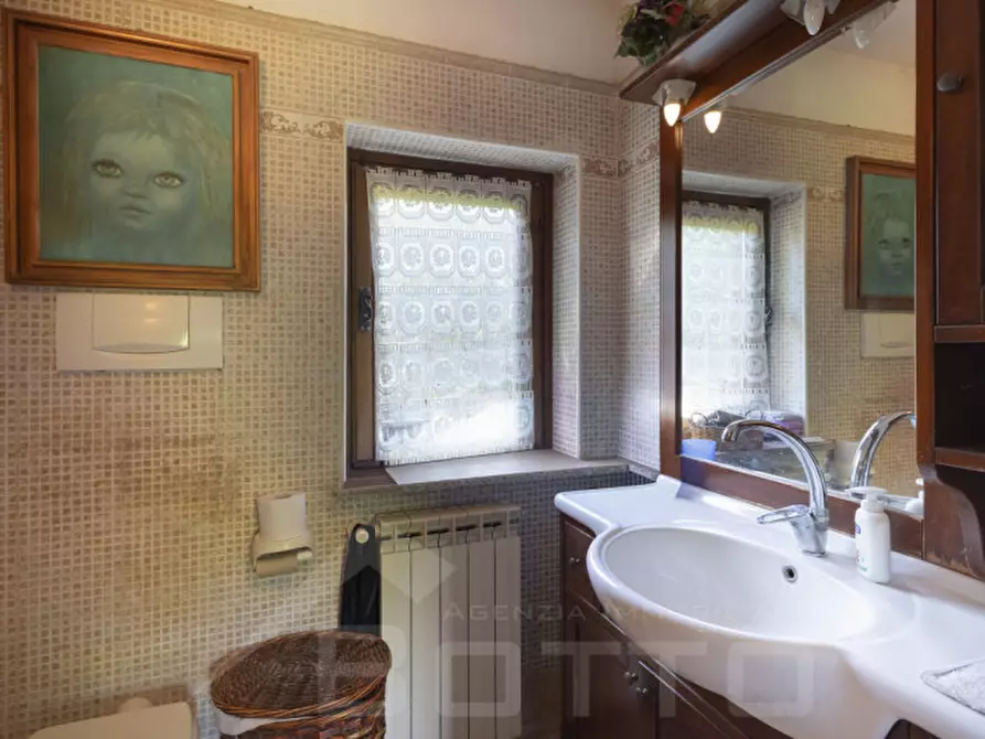 Immagine 13 di Casa indipendente in vendita  in Cascina Convento a Borgomanero