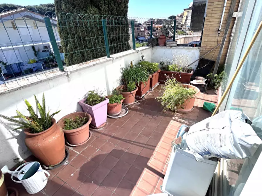 Immagine 19 di Attico in vendita  in Via del Labaro a Roma
