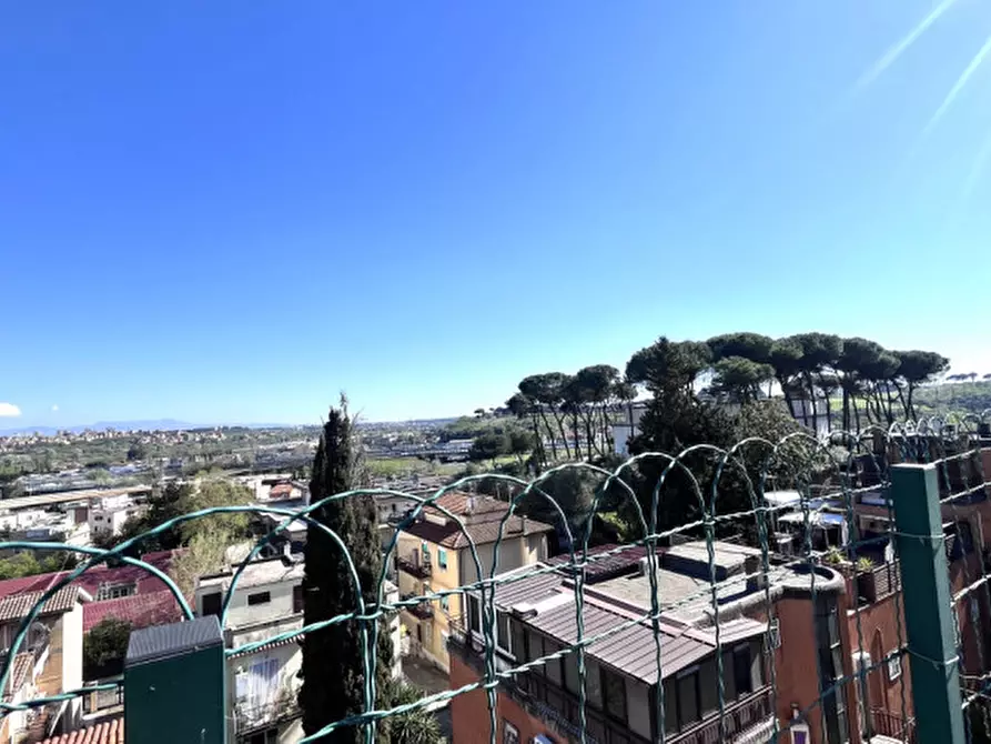 Immagine 21 di Attico in vendita  in Via del Labaro a Roma