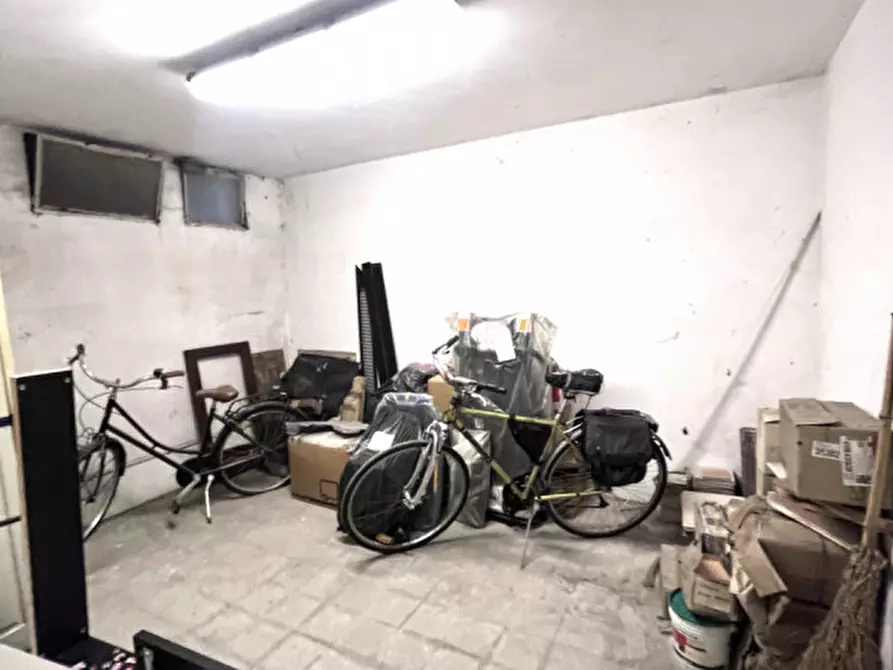 Immagine 26 di Attico in vendita  in Via del Labaro a Roma