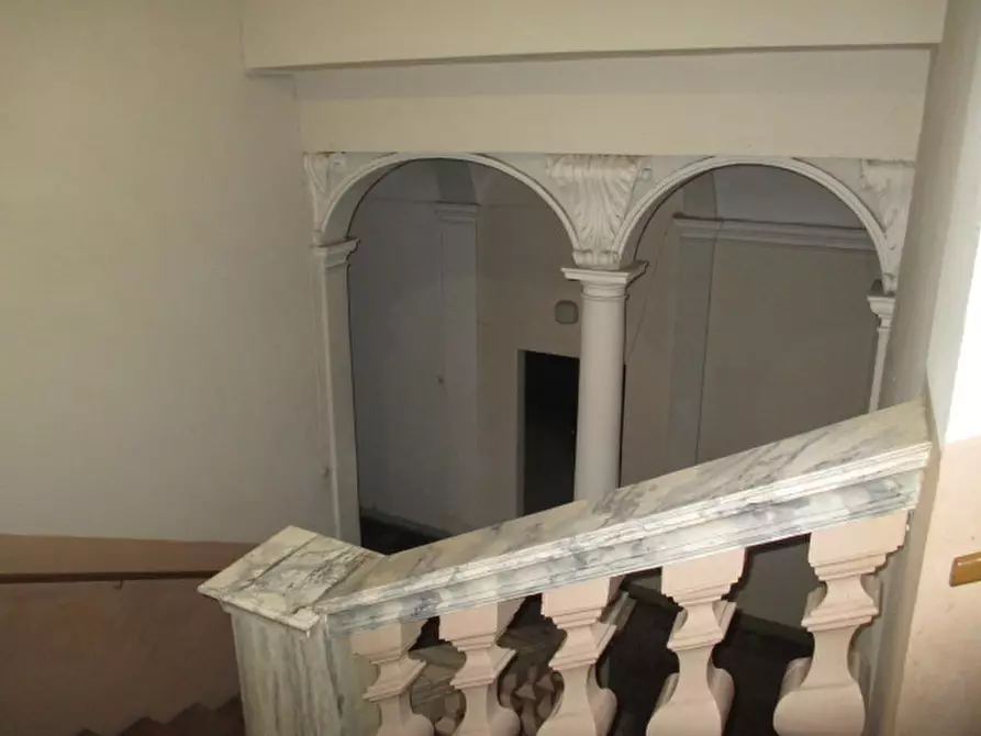 Immagine 9 di Palazzo in vendita  in Via Don Giovanni Minzoni a Ostra