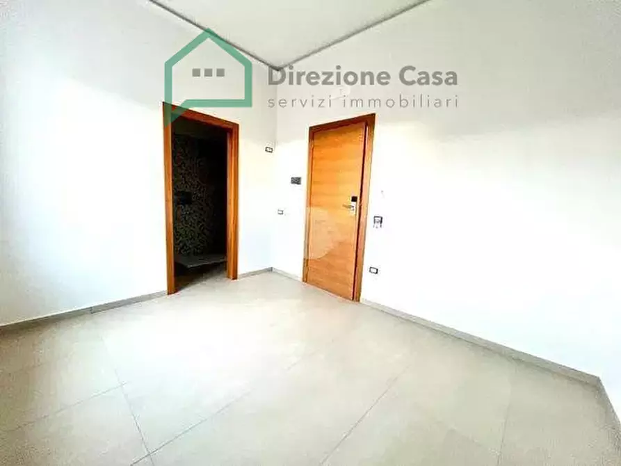 Immagine 5 di Appartamento in vendita  in corso arnaldo lucci 149 a Napoli