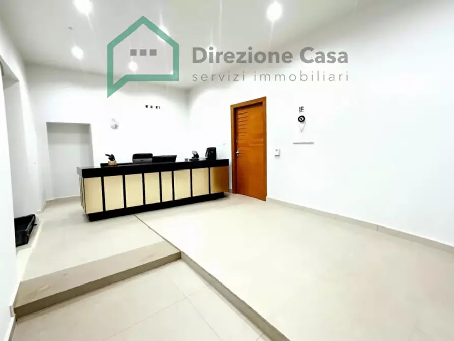 Immagine 9 di Appartamento in vendita  in corso arnaldo lucci 149 a Napoli