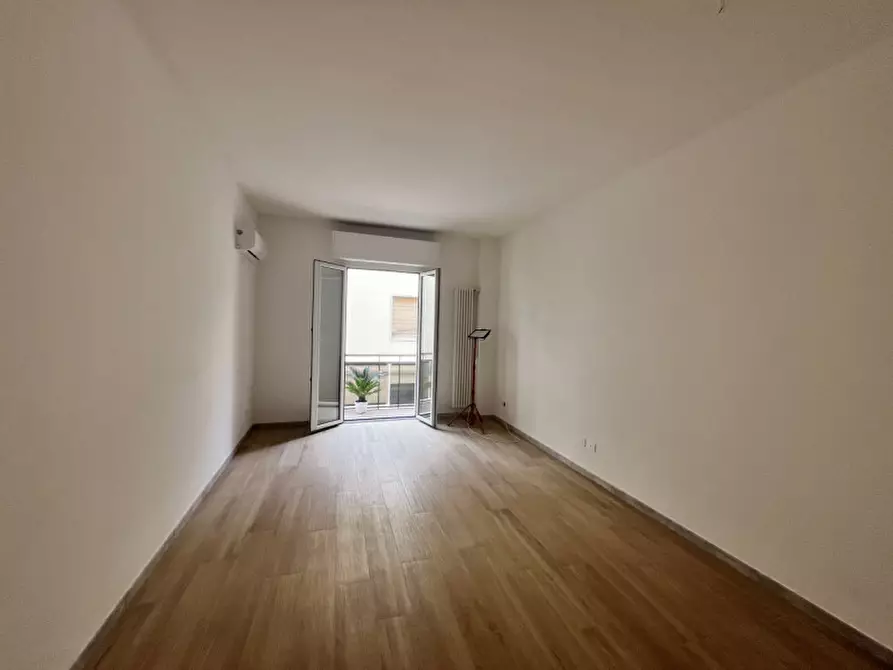 Immagine 2 di Appartamento in vendita  in Corso d'Augusto a Rimini