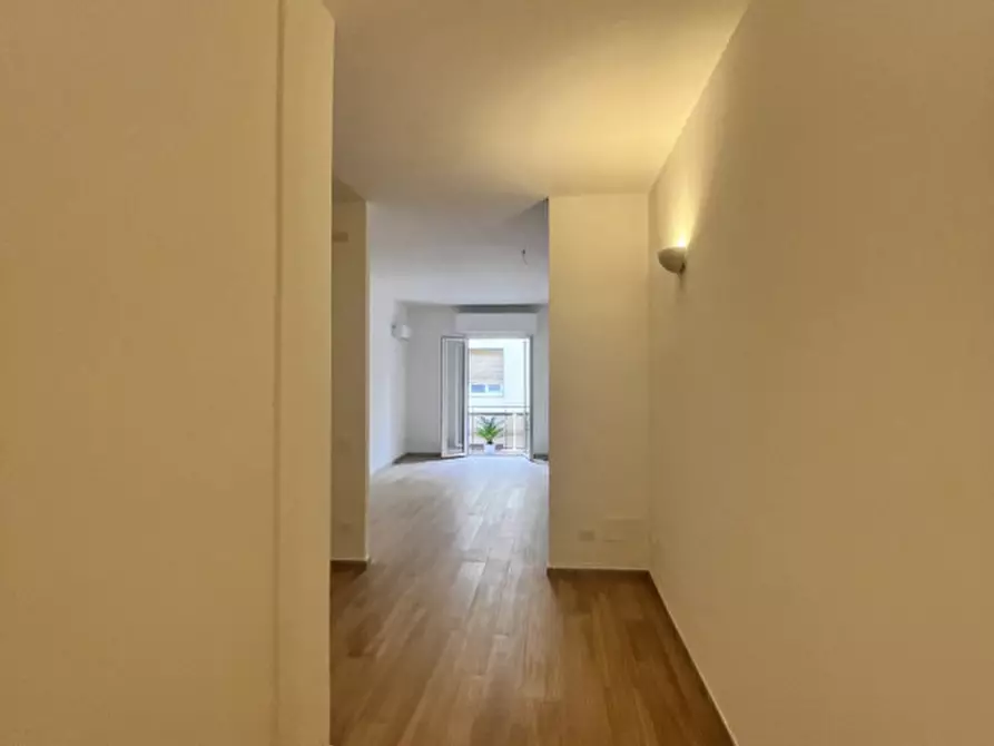 Immagine 10 di Appartamento in vendita  in Corso d'Augusto a Rimini