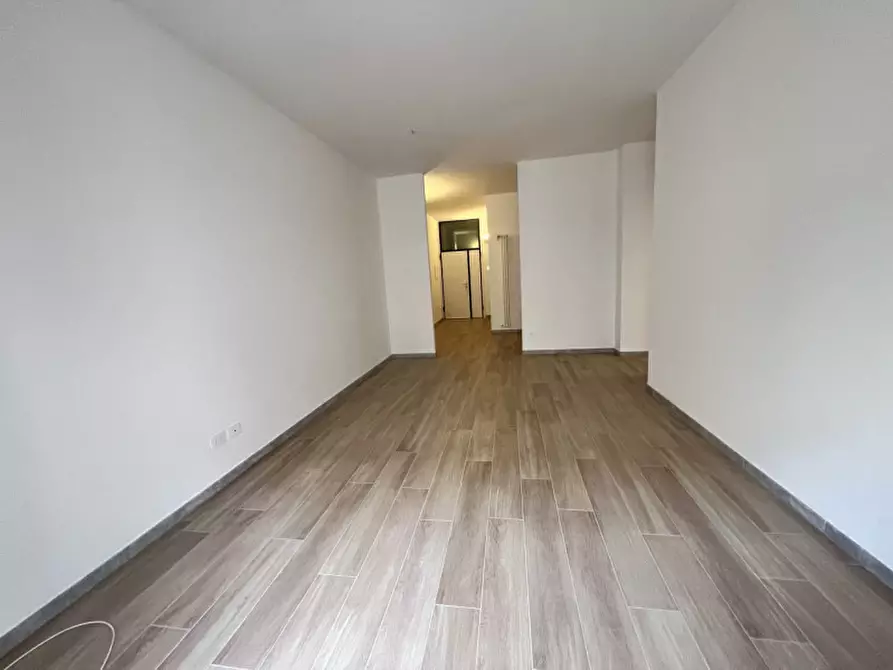 Immagine 11 di Appartamento in vendita  in Corso d'Augusto a Rimini