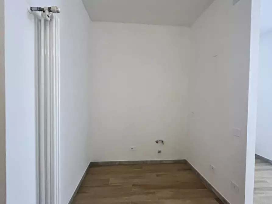 Immagine 12 di Appartamento in vendita  in Corso d'Augusto a Rimini