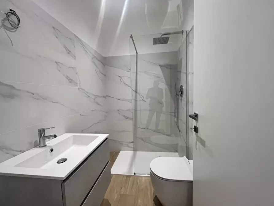 Immagine 19 di Appartamento in vendita  in Corso d'Augusto a Rimini