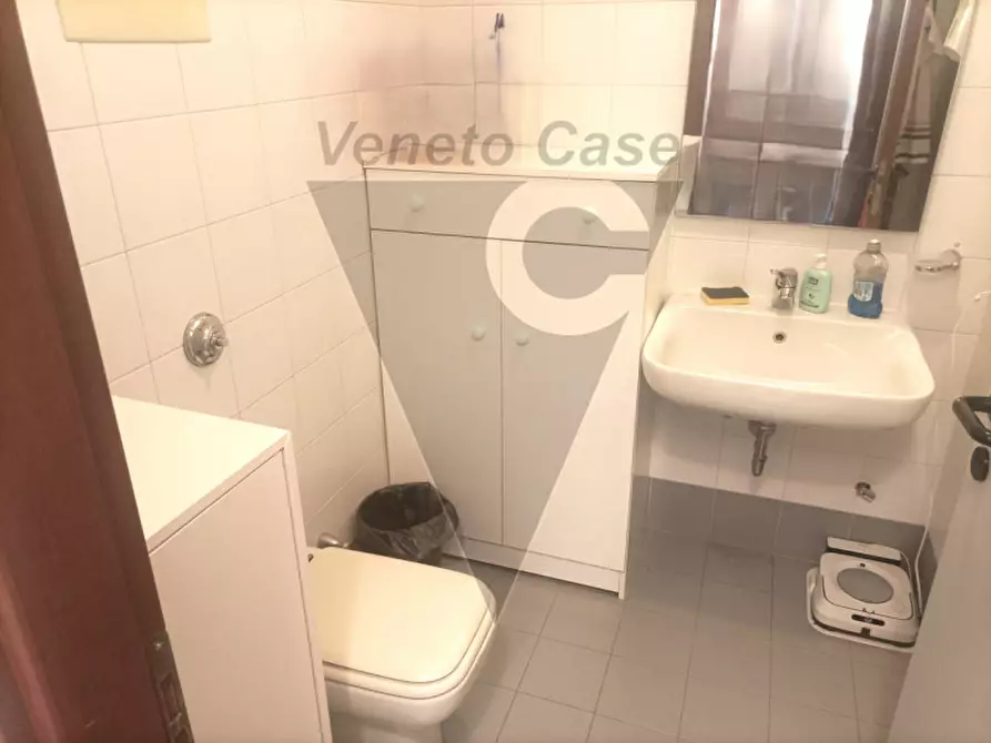 Immagine 10 di Ufficio in vendita  in Piazzale Castagnara a Cadoneghe