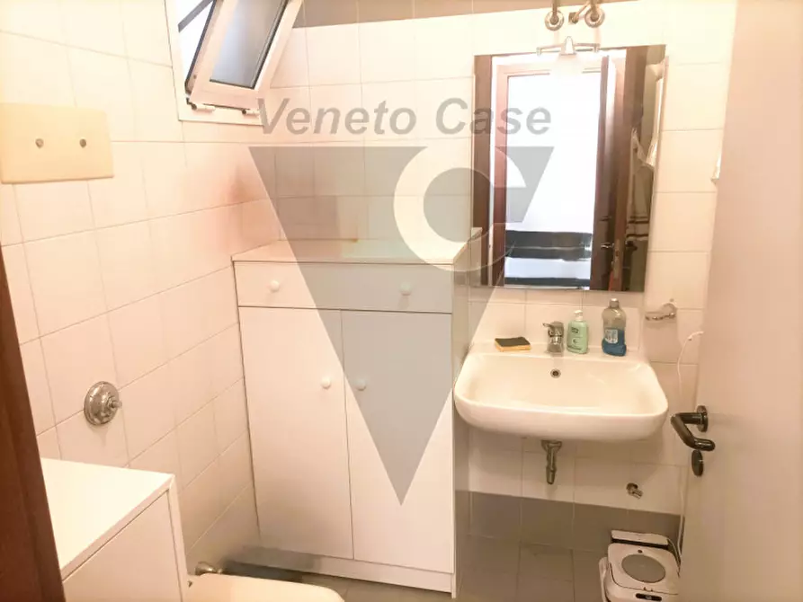 Immagine 11 di Ufficio in vendita  in Piazzale Castagnara a Cadoneghe