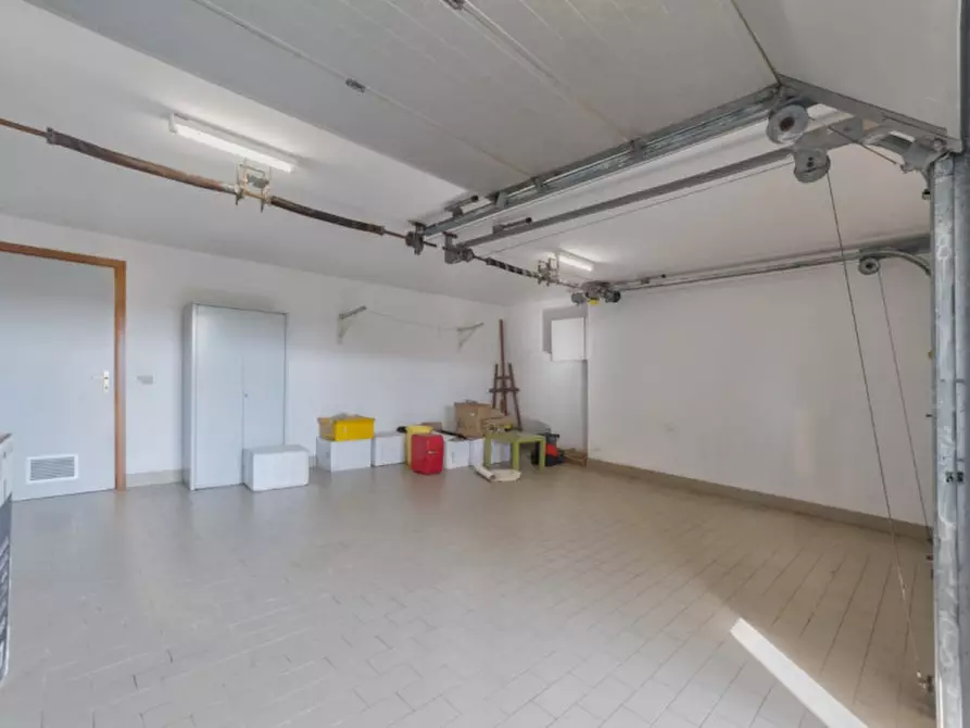Immagine 25 di Appartamento in vendita  in STRADA VICINALE FRANCESCONE, 19 a Pescara