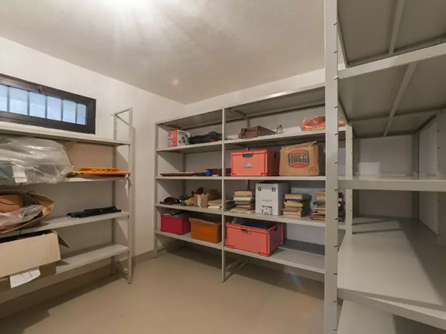 Immagine 27 di Appartamento in vendita  in STRADA VICINALE FRANCESCONE, 19 a Pescara