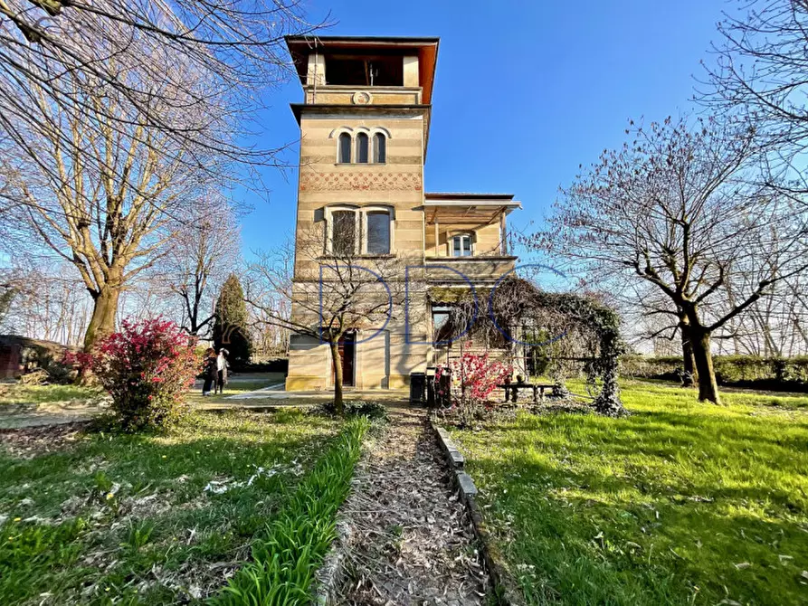 Immagine 2 di Villa in vendita  in Strada Sant Andrea Ricchiardo 9 a Sommariva Del Bosco