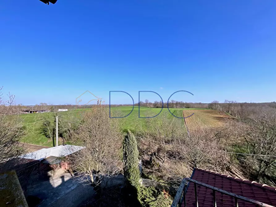 Immagine 36 di Villa in vendita  in Strada Sant Andrea Ricchiardo 9 a Sommariva Del Bosco