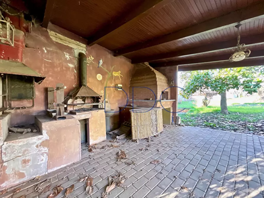 Immagine 39 di Villa in vendita  in Strada Sant Andrea Ricchiardo 9 a Sommariva Del Bosco