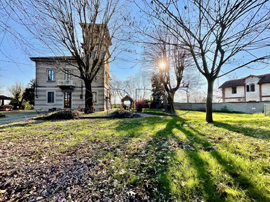 Immagine 41 di Villa in vendita  in Strada Sant Andrea Ricchiardo 9 a Sommariva Del Bosco