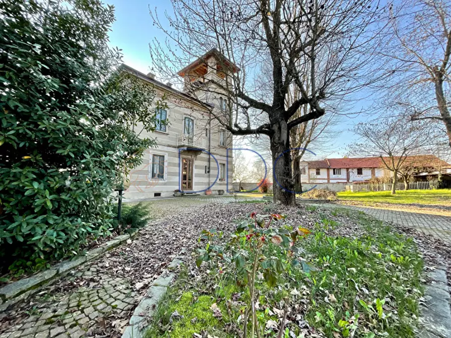 Immagine 42 di Villa in vendita  in Strada Sant Andrea Ricchiardo 9 a Sommariva Del Bosco