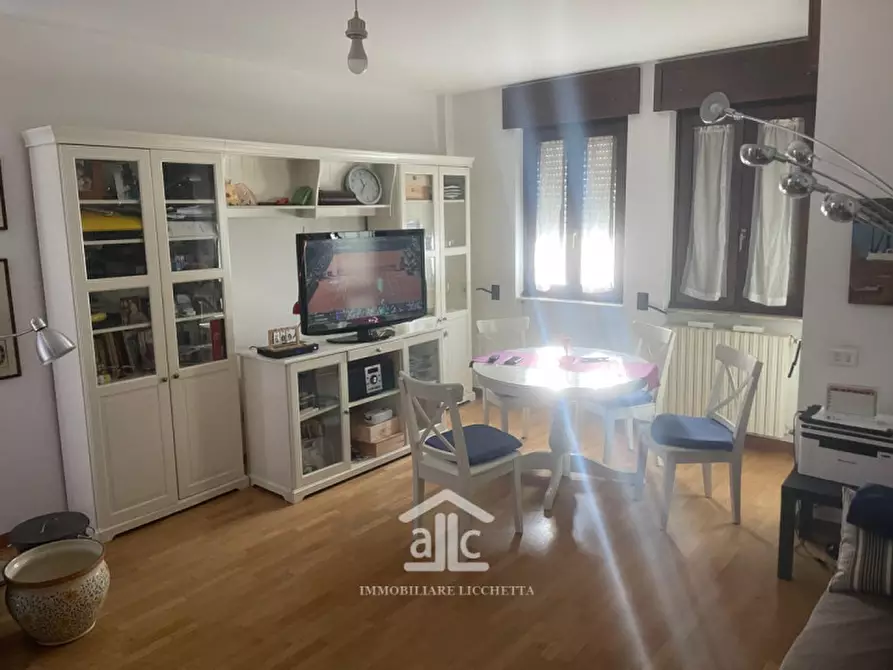 Immagine 3 di Appartamento in vendita  in via merine 8 a Lecce